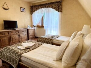 triple room with a balcony
