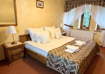 pokój z łóżkiem double