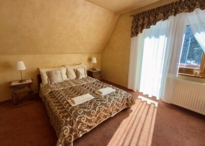 Pokój dwuosobowy łóżko